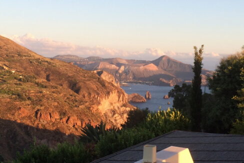 vista Vulcano e faraglioni